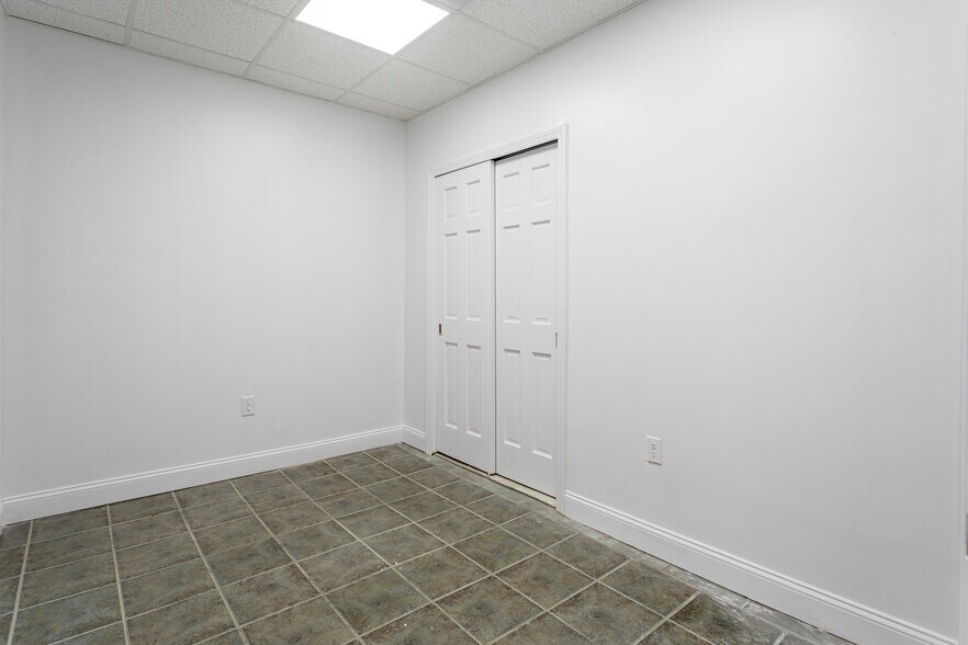 More Photos Of 182 Smith St, Brooklyn Medical For Lease