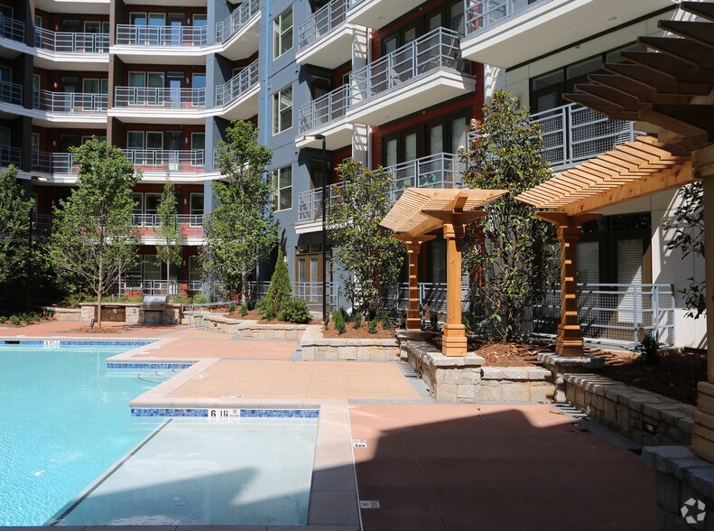 More Photos Of 111 Glenridge Point Pky NE, Sandy Springs Apartments For Lease