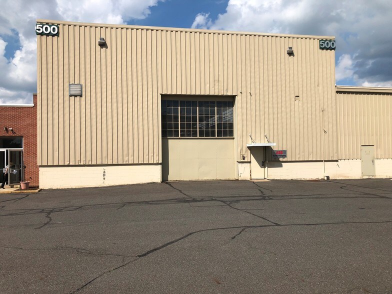 Primary Photo Of 1460 Livingston Ave, North Brunswick Warehouse For Lease