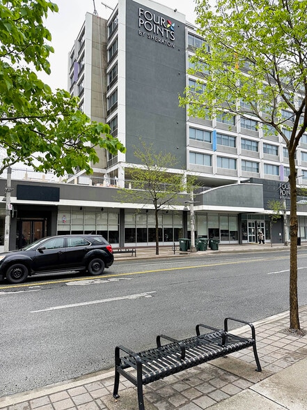 More Photos Of 430 Ouellette Ave, Windsor Hotel For Lease