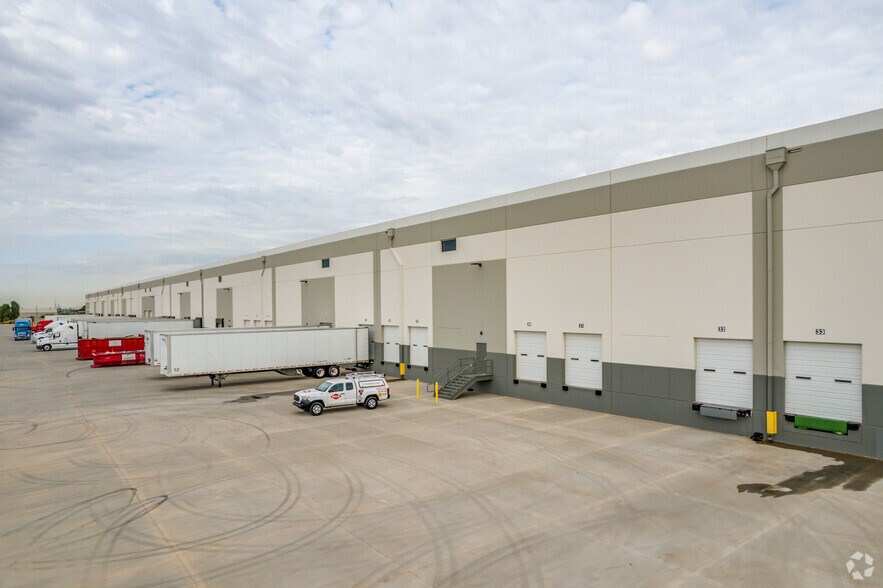 More Photos Of 9393 W Buckeye Rd, Tolleson Warehouse For Lease