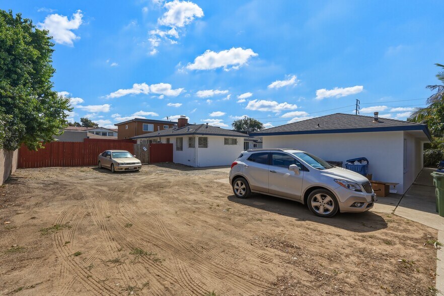 More Photos Of 313 E Hazel St, Inglewood Apartments For Sale