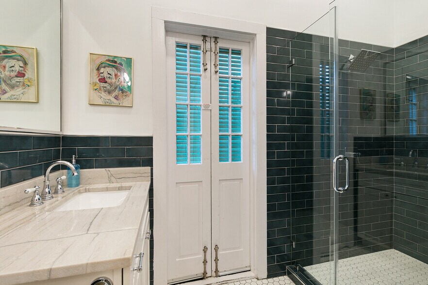 More Photos Of 2702 Chartres St, New Orleans Storefront Retail Residential For Sale