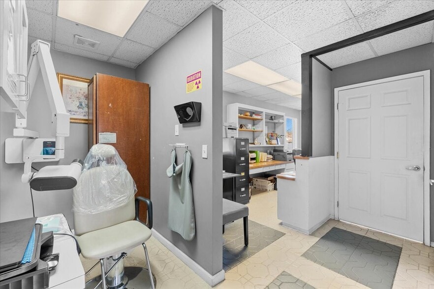 More Photos Of 1020 E Florida Ave, Hemet Freestanding For Sale