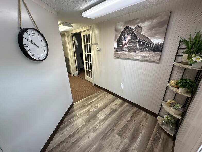 More Photos Of 707 Widewater Dr, Lafayette Industrial For Lease