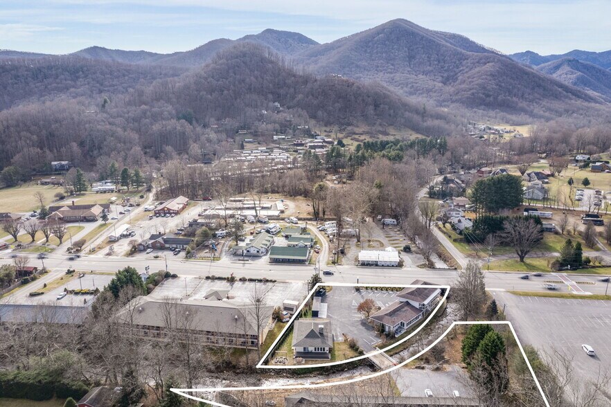 More Photos Of 4102 Soco Rd, Maggie Valley Hotel For Sale