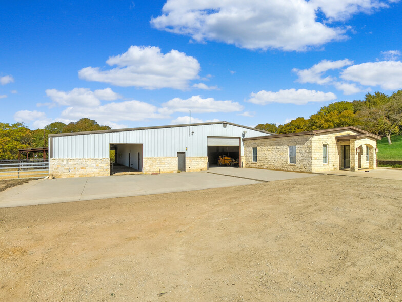 Primary Photo Of 160 Gabriel Farms Dr, Hutto Warehouse For Sale