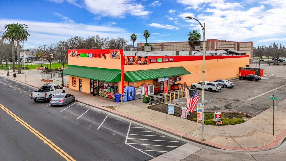 More Photos Of 217 S L St, Dinuba Freestanding For Sale