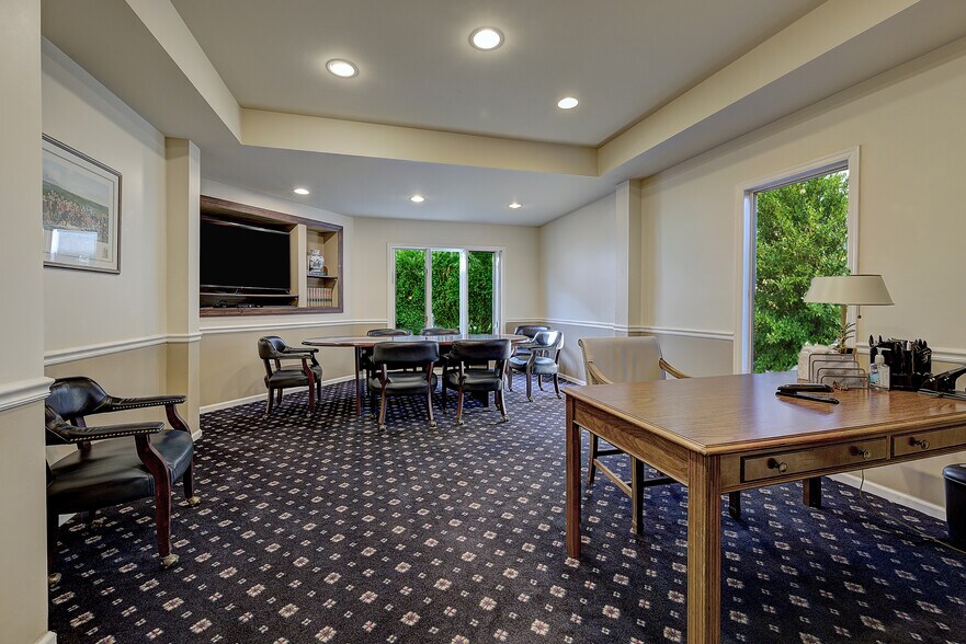 More Photos Of 10 S Prospect St, Verona Office Residential For Lease