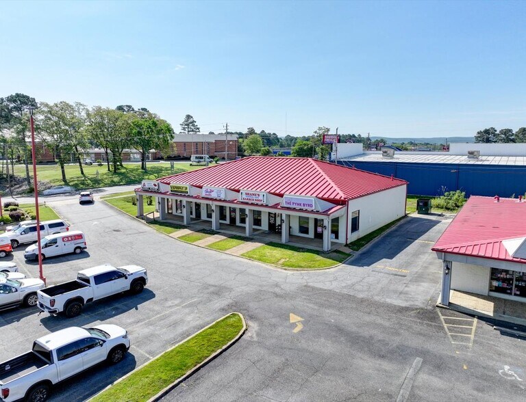 More Photos Of , Hot Springs General Retail For Sale