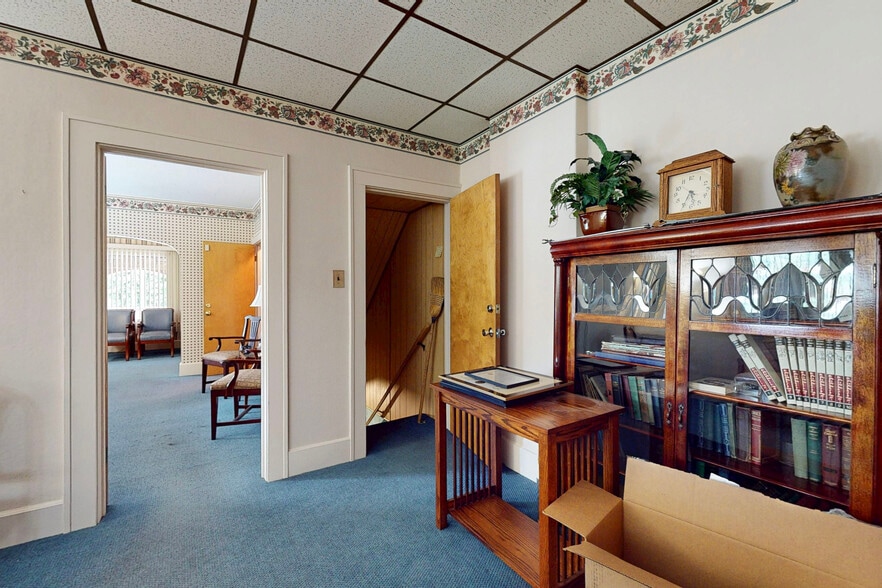 More Photos Of 3721 Main St, Weirton Funeral Home For Sale