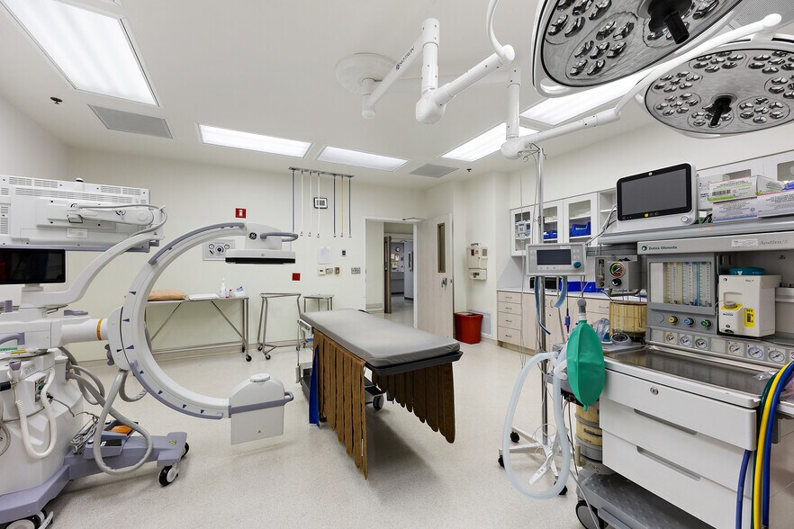 More Photos Of 3610 N University Dr, Nacogdoches Healthcare For Sale