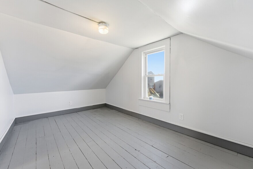 More Photos Of 285-289 East St, Ludlow Apartments For Sale