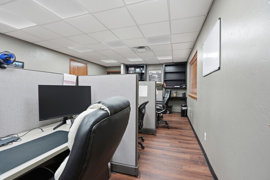 More Photos Of 14220 S Meridian Ave, Oklahoma City Warehouse For Sale