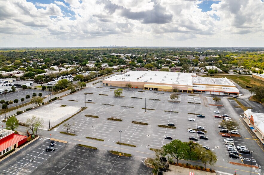 More Photos Of 335 E Semoran Blvd, Fern Park Unknown For Lease