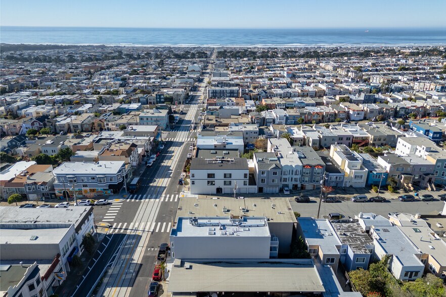 More Photos Of 1644 Taraval St, San Francisco Office For Sale