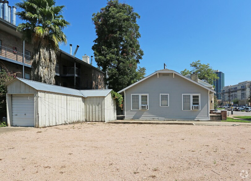 More Photos Of 1702 San Antonio St, Austin Office For Lease