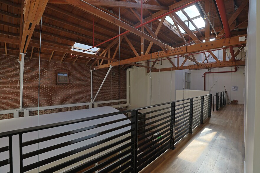 More Photos Of 1417 2nd St, Santa Monica Medical For Lease