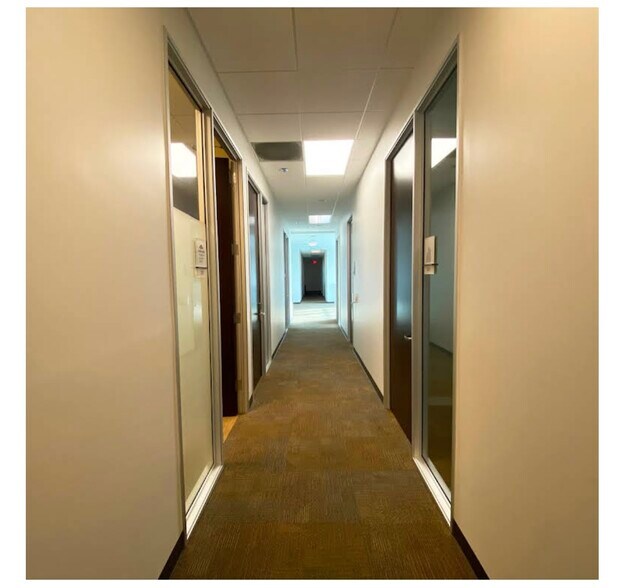 More Photos Of 930 Roosevelt Ave, Irvine Office Residential For Lease