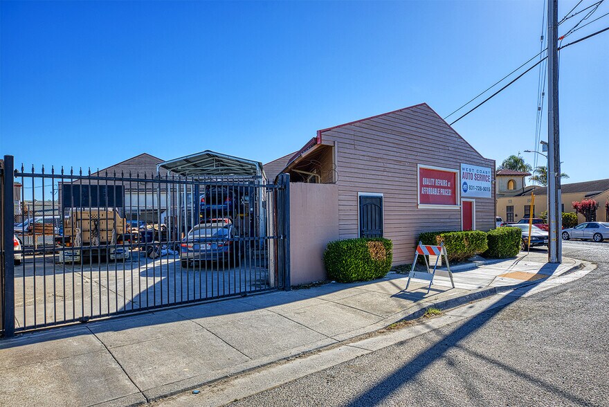 More Photos Of 74-82 Porter Dr, Watsonville Warehouse For Sale