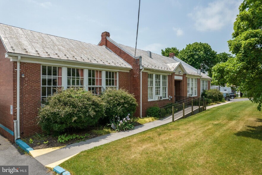 More Photos Of 251 Gore, Gore Schools For Sale