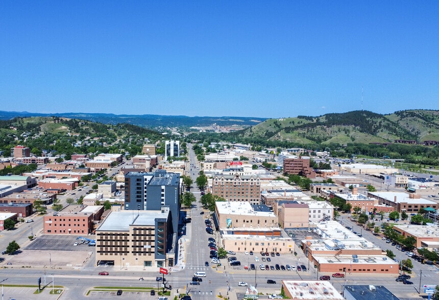 More Photos Of 525 Saint Joseph St, Rapid City Hotel For Lease