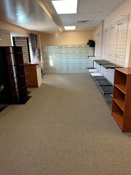 More Photos Of 60 Shillington Rd, Sinking Spring Showroom For Sale