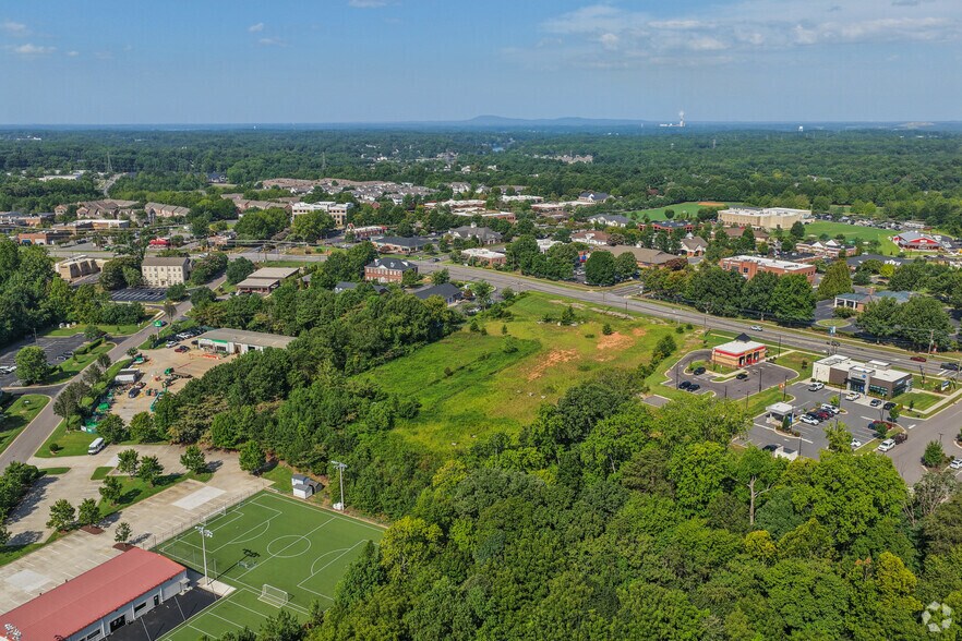 More Photos Of 211 Williamson Rd, Mooresville Land For Sale