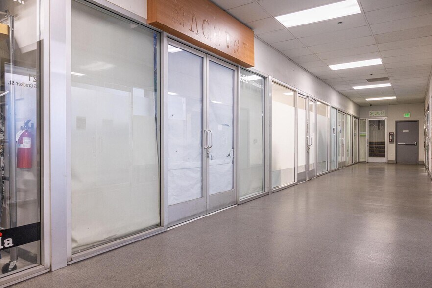 More Photos Of 1100 S San Pedro St, Los Angeles Storefront For Lease