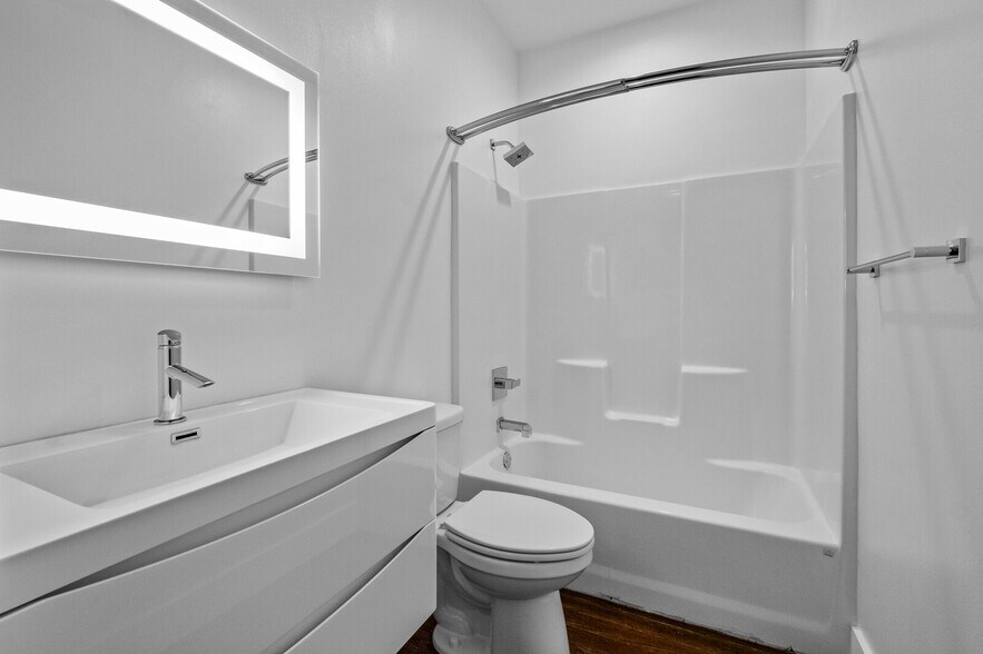 More Photos Of 124 S Joplin Ave, Joplin Warehouse For Sale