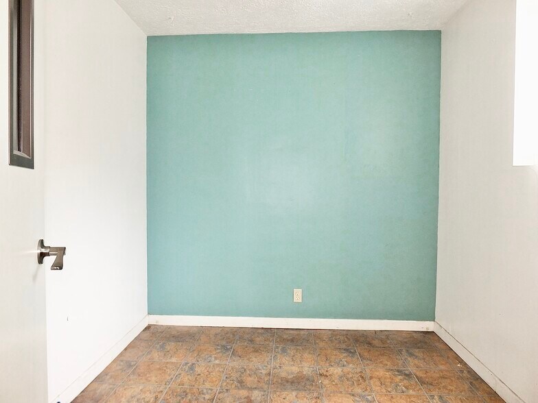 More Photos Of 830 Atlantic Ave, Long Beach Medical For Sale