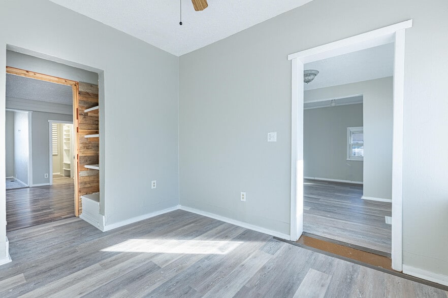 More Photos Of 2 N 2nd St, Fairborn Office For Sale