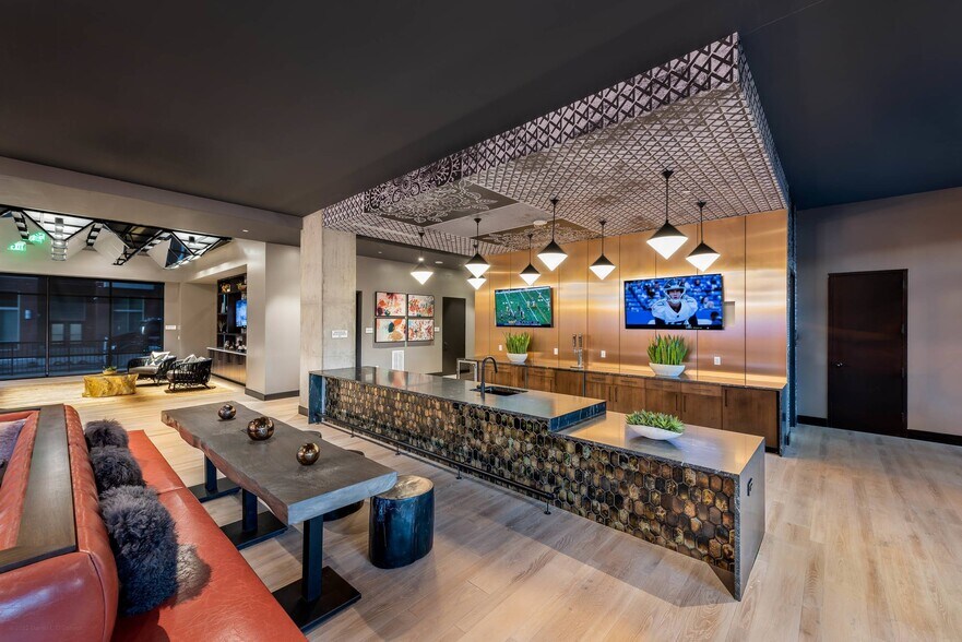 More Photos Of 2520 Wewatta Way, Denver Apartments For Lease