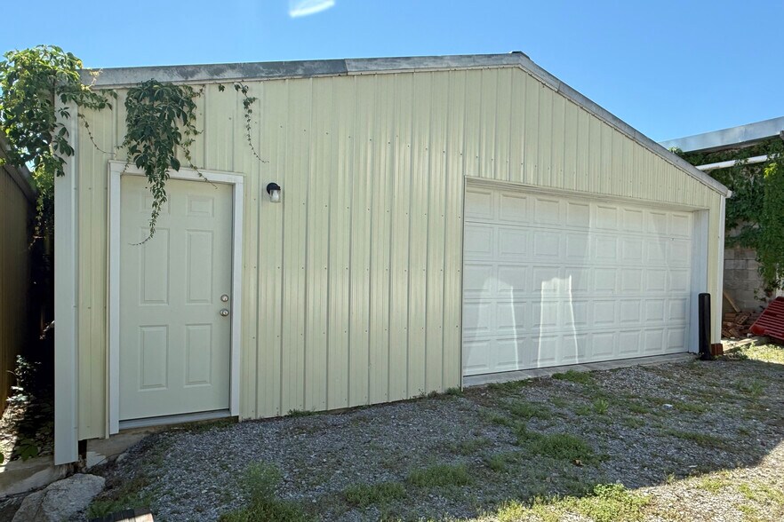 More Photos Of 103 N High St, Franklin Office Residential For Sale