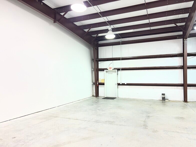 More Photos Of 128 Elk Dr, Murrells Inlet Flex For Lease