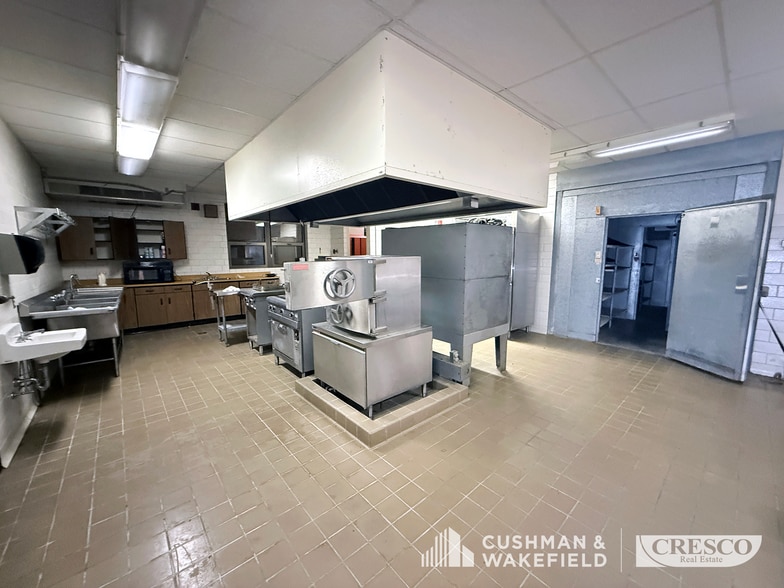 More Photos Of 9339 Brooker St, Litchfield Schools For Sale