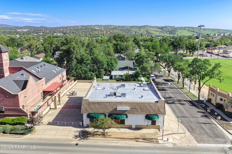 More Photos Of 620 E Gurley St, Prescott Restaurant For Sale