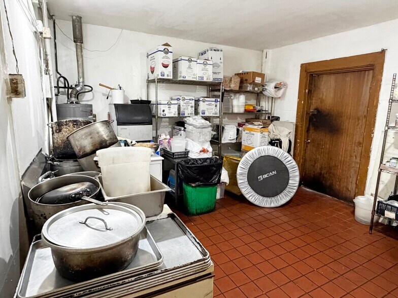 More Photos Of 3748 San Pablo Dam Rd, El Sobrante Restaurant For Lease