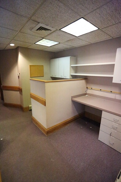 More Photos Of 117 70th St, Brooklyn Office Residential For Lease
