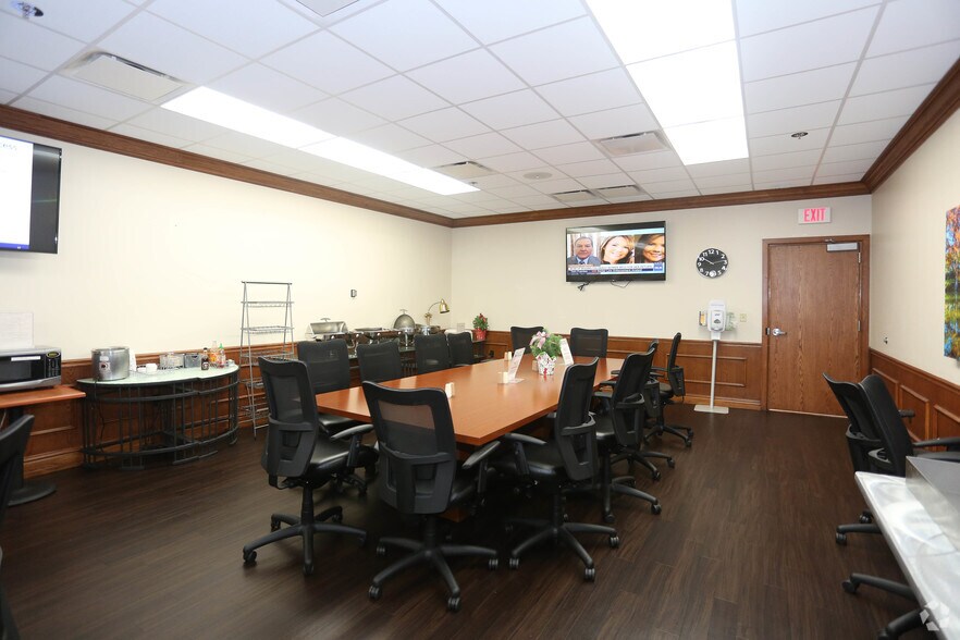 More Photos Of 12255 DePaul Dr, Bridgeton Medical For Lease