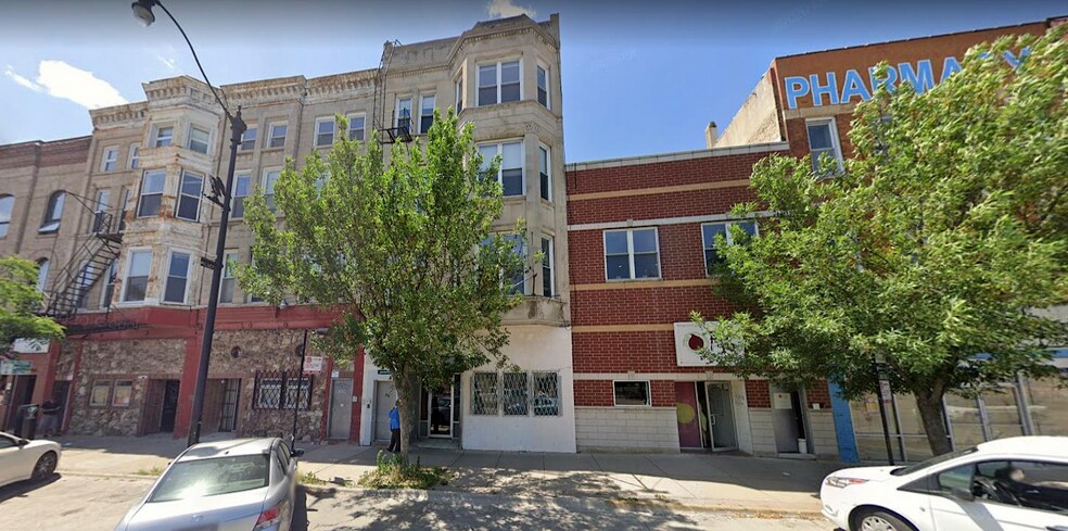 More Photos Of 1852 S Blue Island Ave, Chicago Apartments For Lease