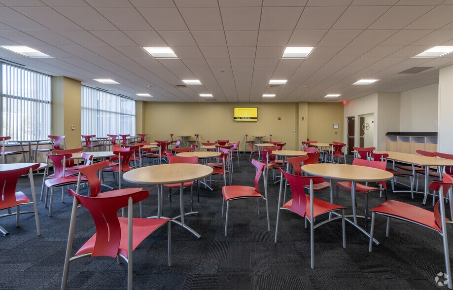 More Photos Of 50 Washington St, Westborough Office For Lease