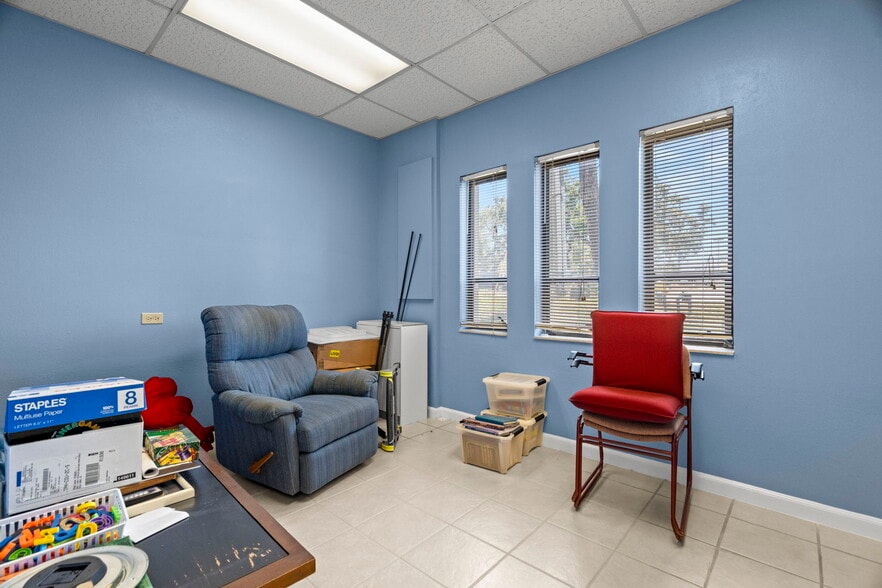 More Photos Of 10333 Seminole Blvd, Largo Office For Sale