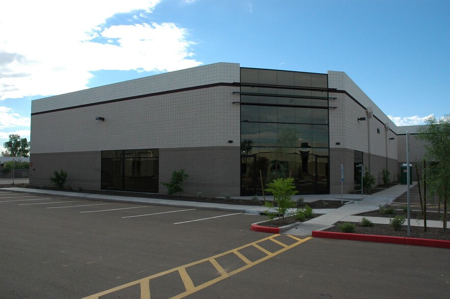 More Photos Of 2325 W Utopia Rd, Phoenix Office For Lease
