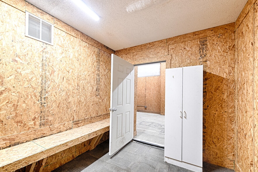 More Photos Of 1250 S State Highway 205, Rockwall Warehouse For Sale