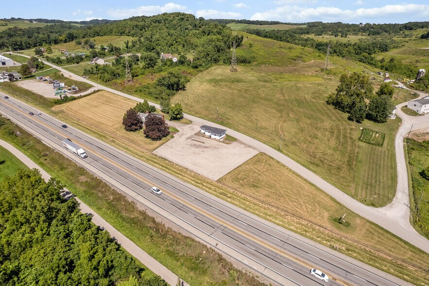 More Photos Of 810 Carlton Dr, Bentleyville Office For Lease