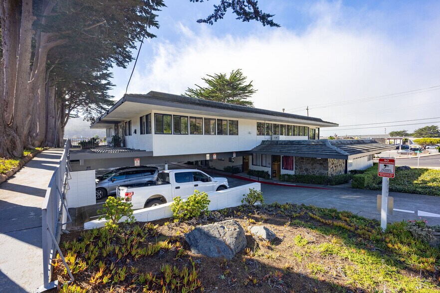 More Photos Of 667-669 Crespi Dr, Pacifica Medical For Sale