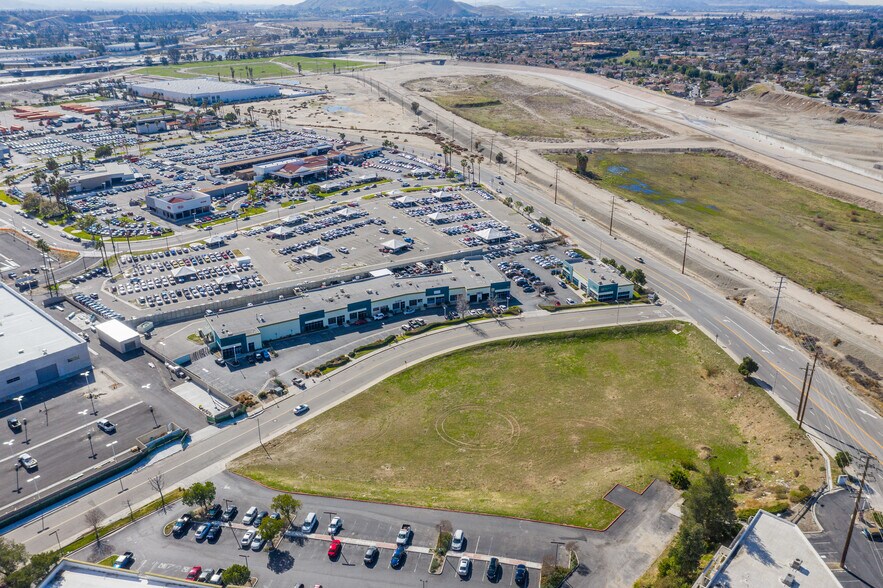 More Photos Of Orange Show Rd & 215 Fwy, San Bernardino Land For Sale