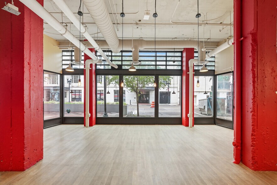 More Photos Of 20 W Adams St, Jacksonville Apartments For Lease