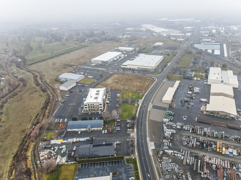 More Photos Of 641 N Keys Rd, Yakima Schools For Sale